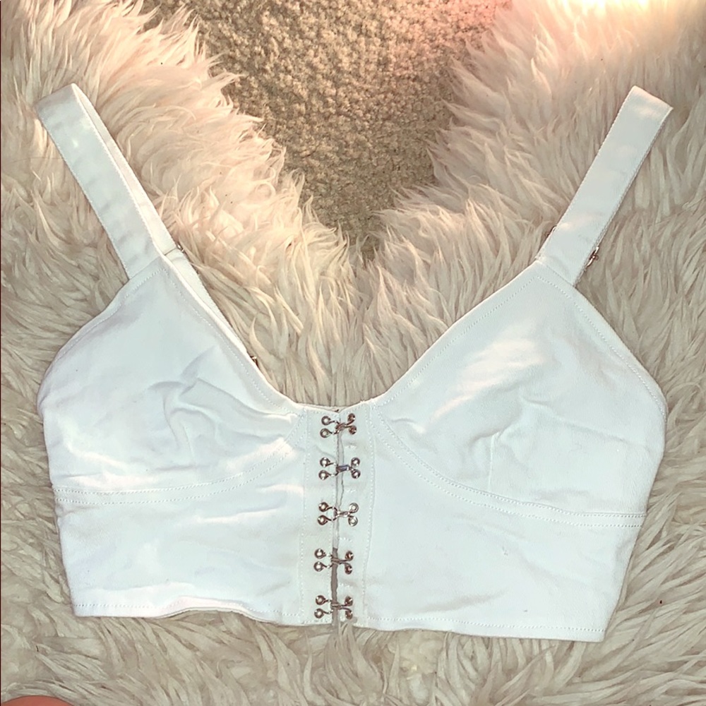 White for love & lemons 🍋 crop top Size: M